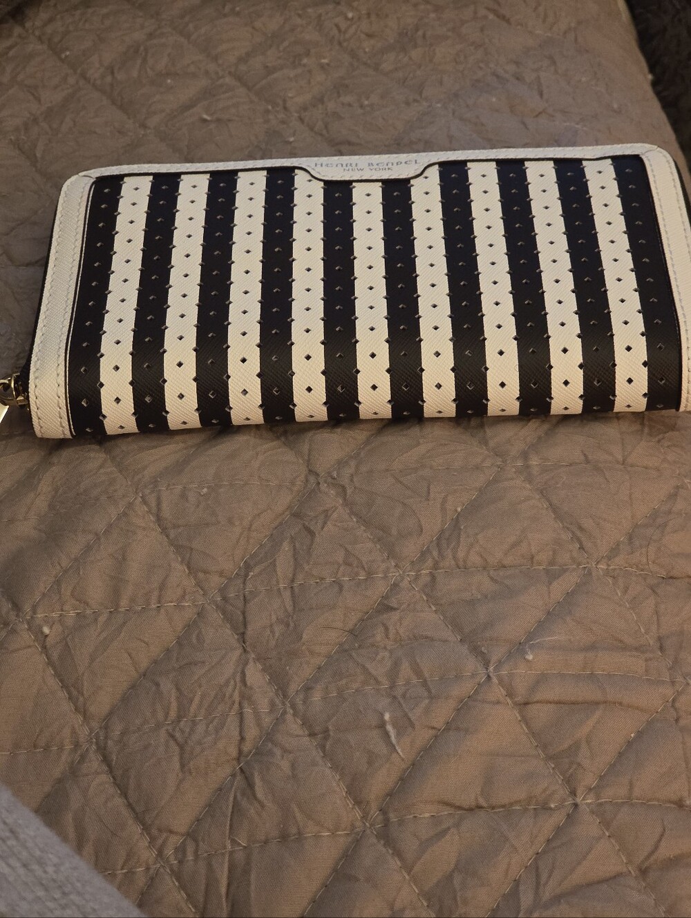 Henri Bendel New York Continental Wallet / BNWT
